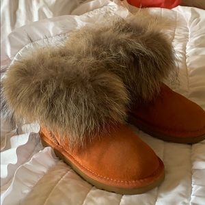 UGG Short Boots with fur trim size 8